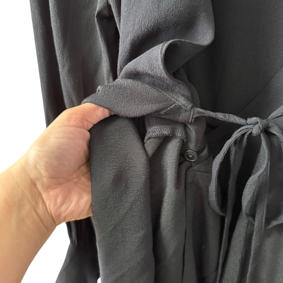 NEW J. Crew Drapey Wrap Dress Size 10 Black Minimal Neutral Casual Office BD409 - Picture 10 of 13